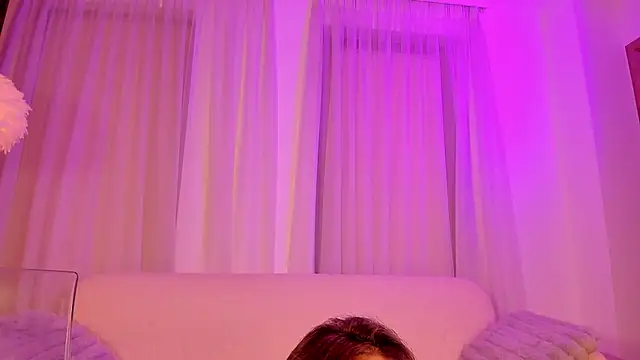 Snapshot of ValentinaMonroee chatting on 06.21.26 ValentinaMonroee online show from 06.21.26