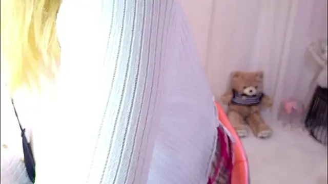 Snapshot of YaMi-11 chatting on 06.21.26 YaMi-11 online show from 06.21.26
