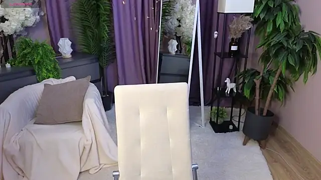 Snapshot of Lina_deels chatting on 06.20.26 Lina deels online show from 06.20.26