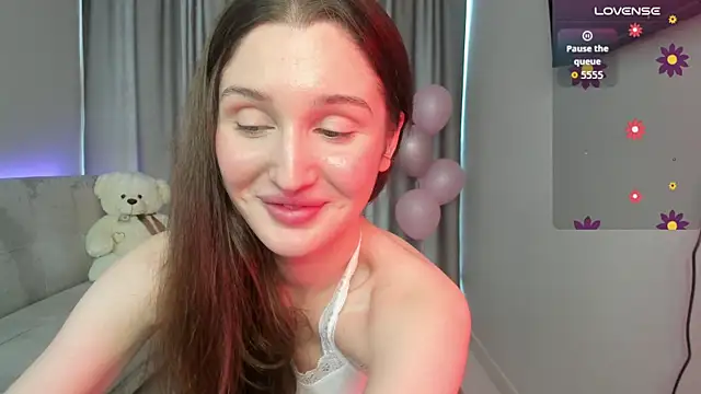 Snapshot of tender_babyyy chatting on 06.19.26 tender babyyy online show from 06.19.26