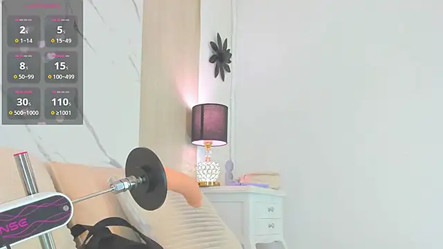 DanniValencia online show from 07.10.26