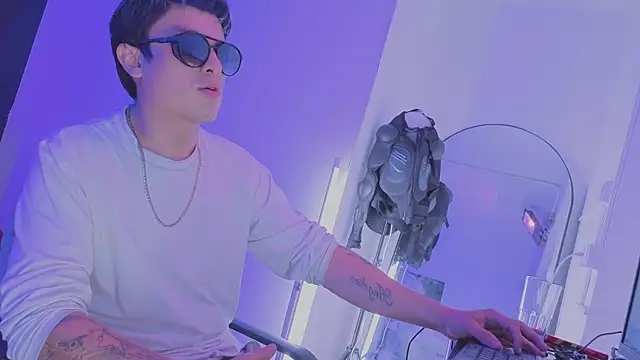 angel still  online show from 06.29.26