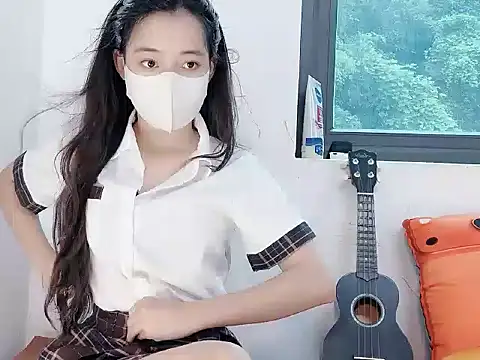 BUNNIIE MIE online show from 07.12.26