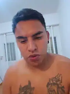 Snapshot of perez2953 chatting on 07.19.26 perez2953 online show from 07.19.26