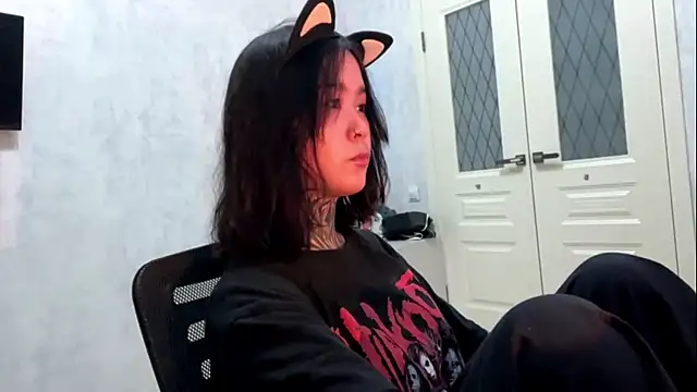 Snapshot of staryrose chatting on 06.12.26 staryrose online show from 06.12.26