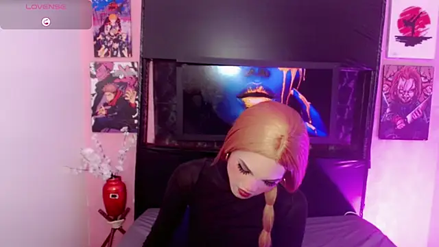 Snapshot of Cloe_Smitt_ chatting on 06.12.26 Cloe Smitt online show from 06.12.26