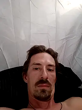 Snapshot of Mstrdstrctn7 chatting on 03.04.25 Mstrdstrctn7 online show from 03.04.25