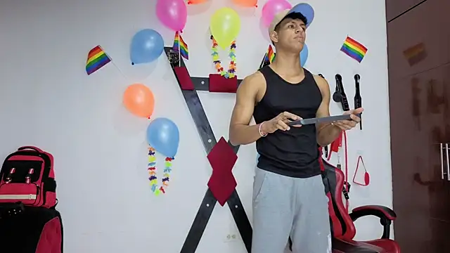 Snapshot of Nicolas_AthleticBoy chatting on 07.18.26 Nicolas AthleticBoy online show from 07.18.26