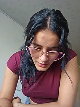 Snapshot of Emmaa-_- chatting on 07.17.26 Emmaa- - online show from 07.17.26