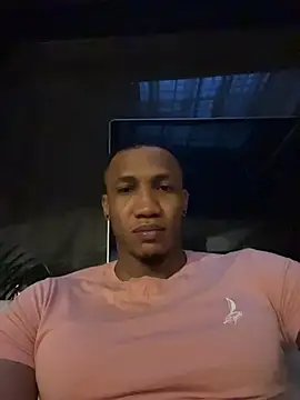 Snapshot of LoganVarela chatting on 07.01.26 LoganVarela online show from 07.01.26