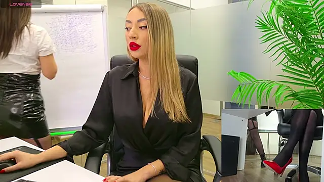 BabesGoWild online show from 02.13.25