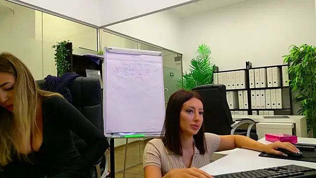 BabesGoWild online show from 09.09.25