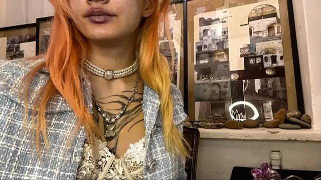 Snapshot of JoanneMcauly chatting on 06.24.26 JoanneMcauly online show from 06.24.26