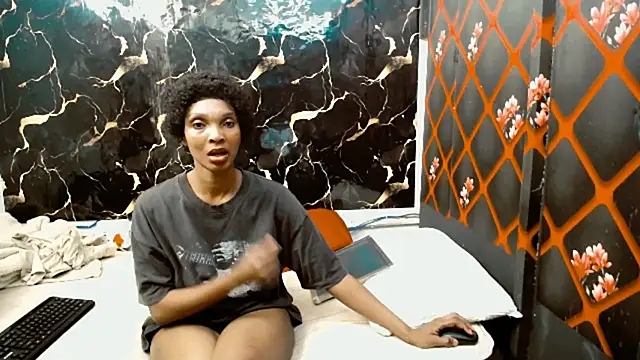 Caramelminxx  online show from 07.12.26
