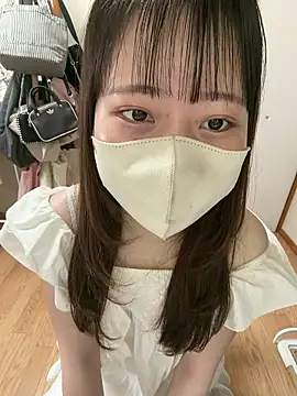 Snapshot of Miiruuu75 chatting on 06.10.26 Miiruuu75 online show from 06.10.26