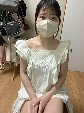 Snapshot of Miiruuu75 chatting on 06.11.26 Miiruuu75 online show from 06.11.26