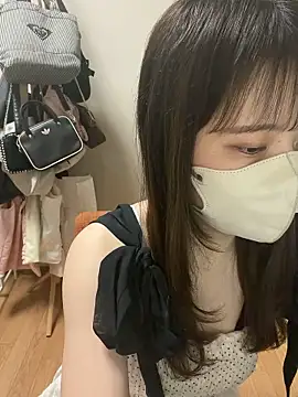 Snapshot of Miiruuu75 chatting on 06.12.26 Miiruuu75 online show from 06.12.26