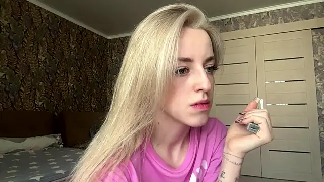 KrissySharp online show from 06.18.26