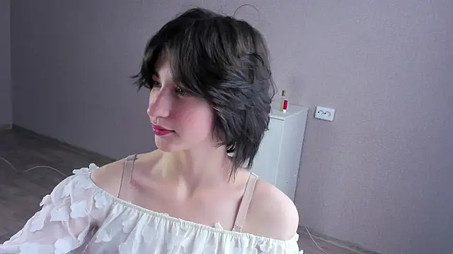 Carolina Lu online show from 06.22.26