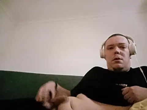 Snapshot of ClassyHedonist chatting on 06.12.26 ClassyHedonist online show from 06.12.26