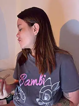 Snapshot of Emma_Jonas chatting on 07.29.26 Emma Jonas online show from 07.29.26