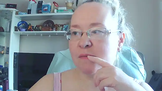 Snapshot of Viola27 chatting on 07.06.26 Viola27 online show from 07.06.26