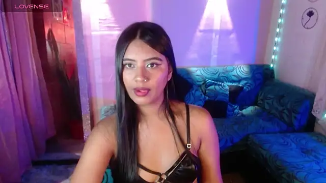 Snapshot of sweet_susy222 chatting on 06.11.26 sweet susy222 online show from 06.11.26