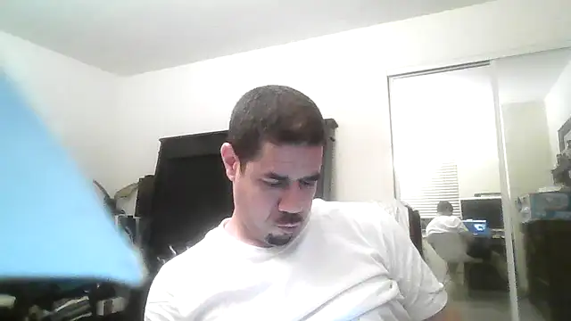 Snapshot of toosexy4myshirt chatting on 06.09.26 toosexy4myshirt online show from 06.09.26