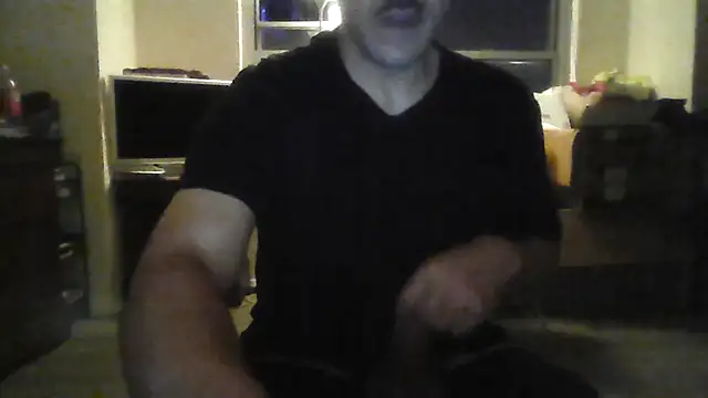 Snapshot of toosexy4myshirt chatting on 07.04.26 toosexy4myshirt online show from 07.04.26