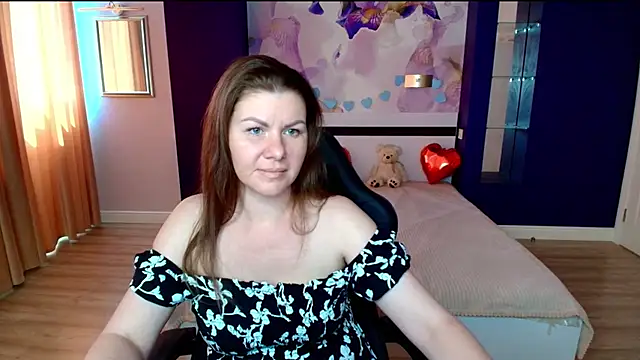 Snapshot of LunaKissesx chatting on 06.27.26 LunaKissesx online show from 06.27.26