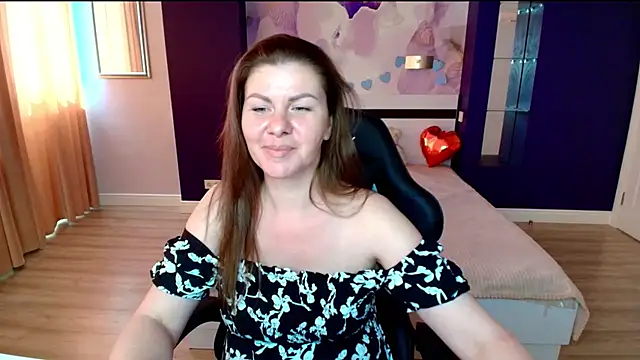 Snapshot of LunaKissesx chatting on 06.27.26 LunaKissesx online show from 06.27.26