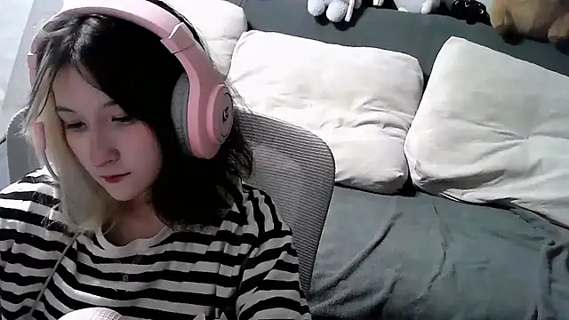 Lilfain baby online show from 07.18.26