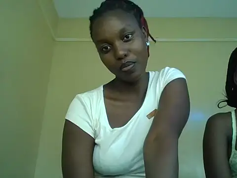 Snapshot of Legit_Queenn chatting on 07.19.26 Legit Queenn online show from 07.19.26