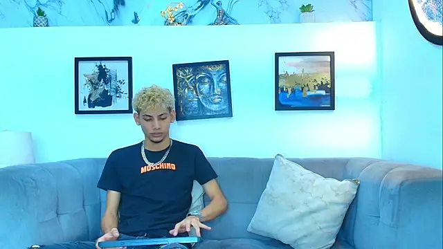 Snapshot of Hot_skinny_guys chatting on 07.26.26 Hot skinny guys online show from 07.26.26
