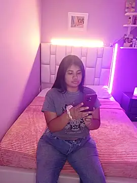 Snapshot of Nurbanu_Gat chatting on 06.14.26 Nurbanu Gat online show from 06.14.26