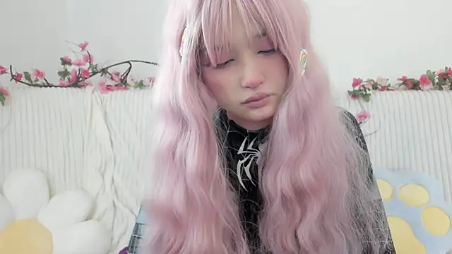 Snapshot of mimi_cutee chatting on 07.23.26 mimi cutee online show from 07.23.26