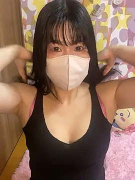Snapshot of Yuayua_nyan chatting on 06.27.26 Yuayua nyan online show from 06.27.26