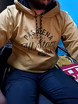 Snapshot of Lawrencedlkk007 chatting on 11.30.25 Lawrencedlkk007 online show from 11.30.25