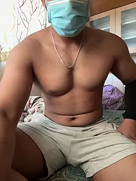 Snapshot of muscularZoro chatting on 06.18.26 muscularZoro online show from 06.18.26