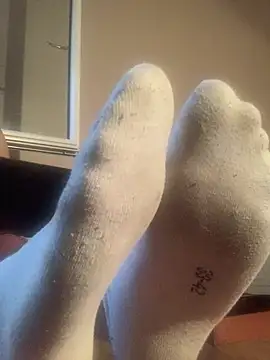 Snapshot of feetG24 chatting on 07.15.26 feetG24 online show from 07.15.26