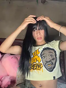lady Tayron online show from 06.27.26