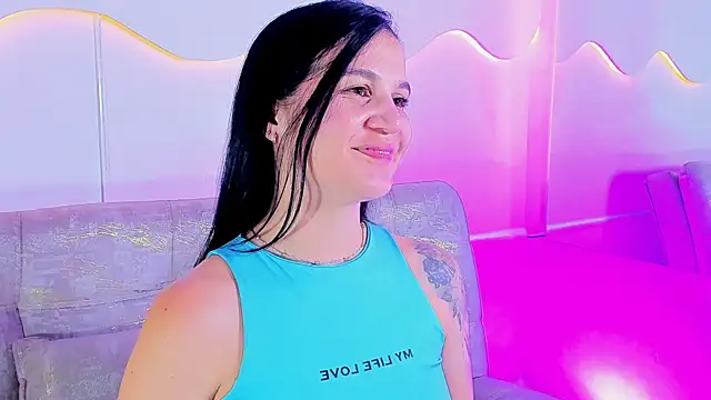 MiaHansson online show from 06.18.26