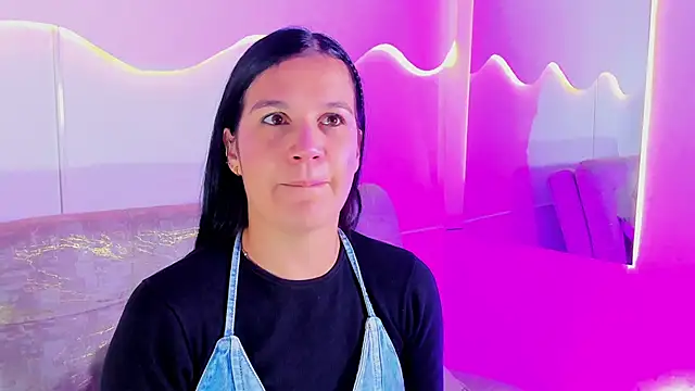 MiaHansson online show from 06.21.26