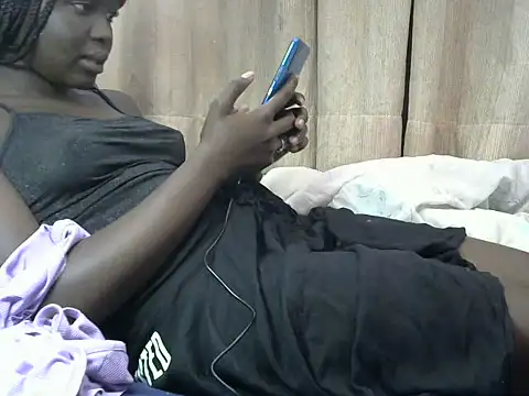 Snapshot of Horny_Barbie17 chatting on 06.12.26 Horny Barbie17 online show from 06.12.26
