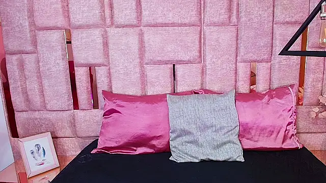 saraa noa online show from 07.25.26