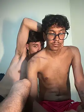 latinoshotsinterracial online show from 06.28.26