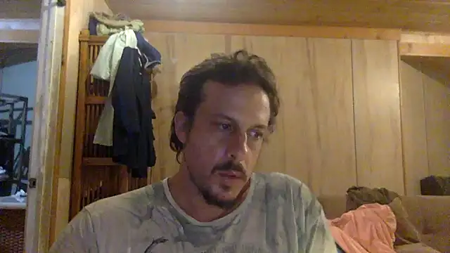 Snapshot of hawaiiguy620 chatting on 06.10.26 hawaiiguy620 online show from 06.10.26