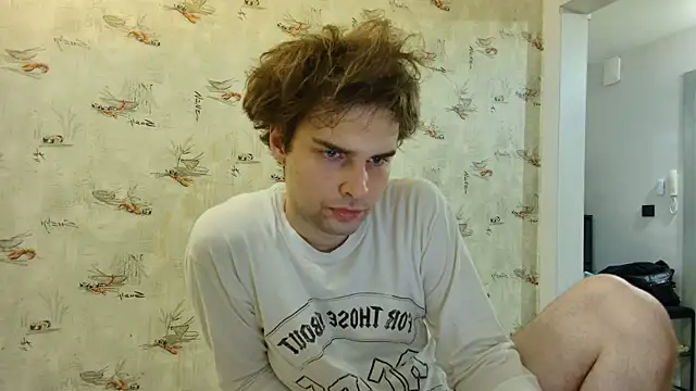 Snapshot of matthewglitch chatting on 06.12.26 matthewglitch online show from 06.12.26