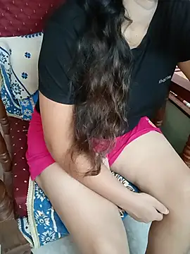 Snapshot of divya-222 chatting on 07.03.26 divya-222 online show from 07.03.26