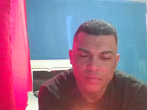 Snapshot of VitorBDote23cm chatting on 06.11.26 VitorBDote23cm online show from 06.11.26